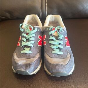 New Balance 574 Womens Size 8.5 Running Shoes Low Top Gray Sneakers WL574WHC